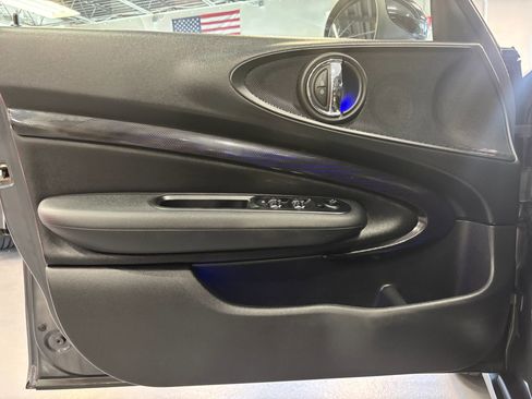 Used 2017 MINI Cooper Clubman S image 31