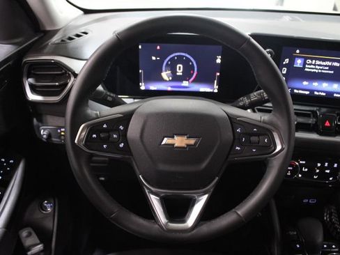 Used 2024 Chevrolet TrailBlazer LT w/ Convenience Package FWD image 33
