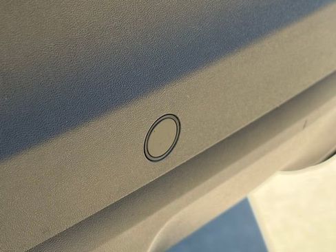 Used 2023 Porsche Cayenne S image 7