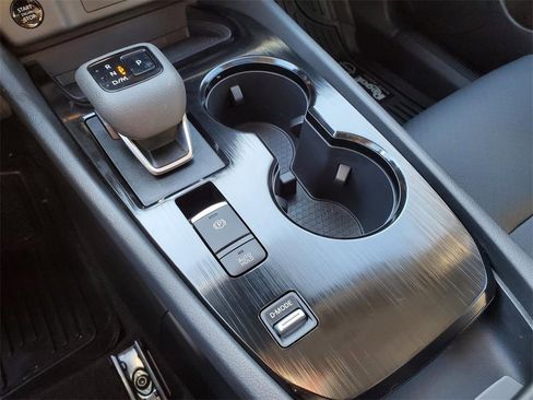 Certified 2026 Nissan Rogue SV w/ SV Premium Package image 27