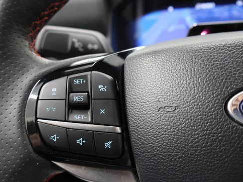 Used 2025 Ford Explorer ST-Line image 16