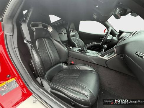 Used 2017 Dodge Viper GTS RWD image 12