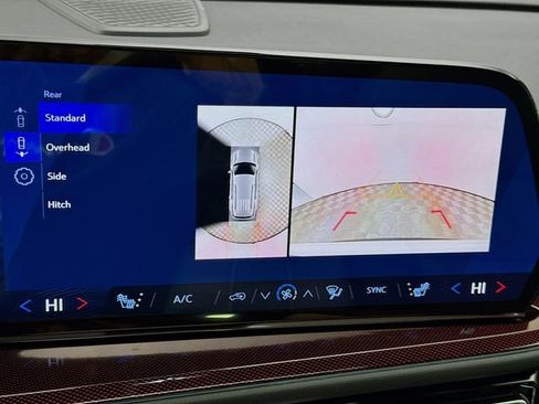 New 2026 Chevrolet Traverse Z71 image 16