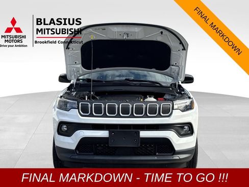 Used 2022 Jeep Compass Latitude image 30