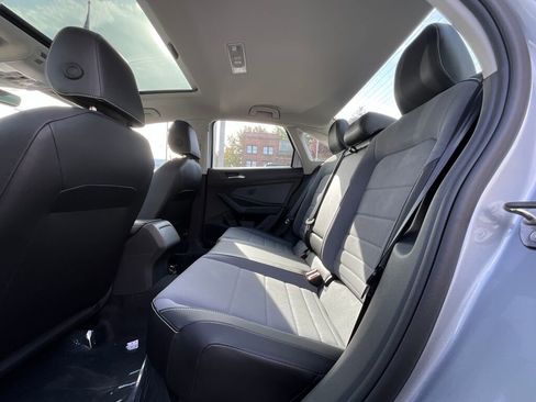 New 2025 Volkswagen Jetta SE image 11