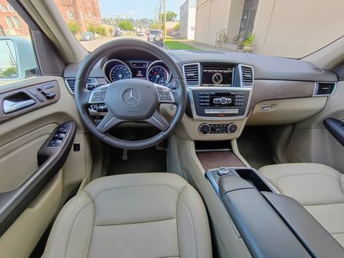 Used 2015 Mercedes-Benz ML 350 2WD image 34
