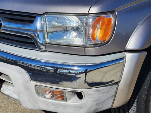 Used 2001 Toyota 4Runner SR5 image 6