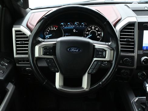 Used 2019 Ford F150 Platinum w/ Equipment Group 701A Luxury AWD/4WD image 11