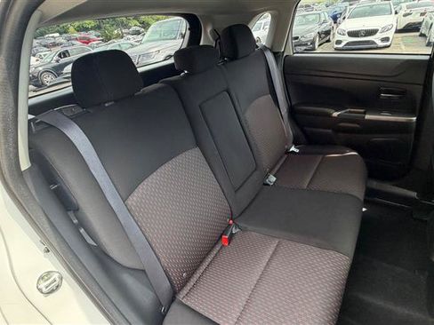 Used 2019 Mitsubishi Outlander Sport ES FWD image 18