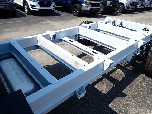 New 2023 RAM ProMaster 3500 w/ Lane Management Group FWD image 12