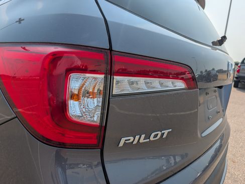 Used 2022 Honda Pilot Special Edition image 5