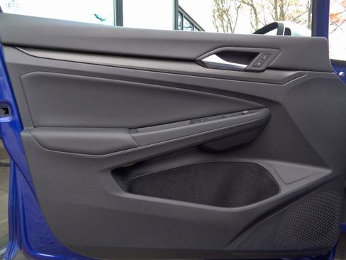 Used 2022 Volkswagen Golf R AWD/4WD image 16