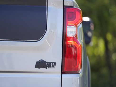 Certified 2024 Chevrolet Silverado 1500 ZR2 w/ ZR2 Bison Edition image 52