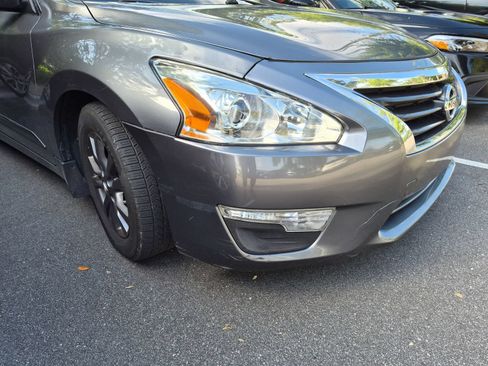 Used 2015 Nissan Altima 2.5 S w/ Special Edition Package FWD image 9