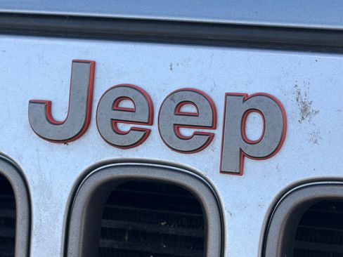 Used 2017 Jeep Wrangler 75th Anniversary image 7