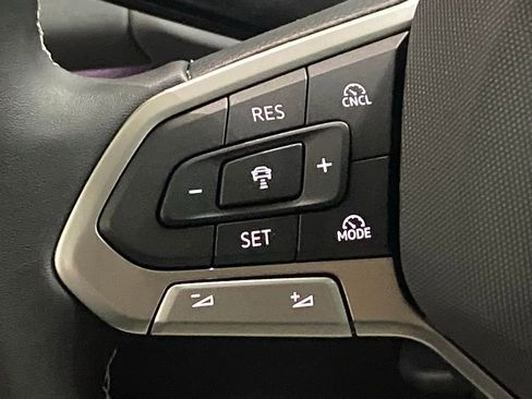 New 2026 Volkswagen Tiguan SE image 14