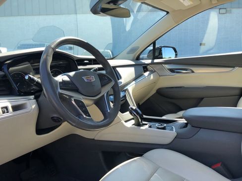 Used 2023 Cadillac XT5 Premium Luxury w/ LPO, Floor Liner Package AWD/4WD image 7