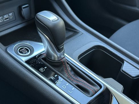 New 2025 Nissan Sentra SR image 16