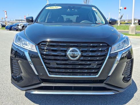 Used 2021 Nissan Kicks S FWD image 3