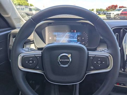 Used 2024 Volvo XC40 B5 Ultimate w/ Climate Package AWD/4WD image 28