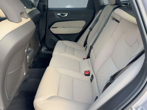 Certified 2026 Volvo XC60 B5 Core w/ Climate Package AWD/4WD image 15