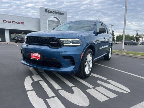 Used 2025 Dodge Durango GT image 4