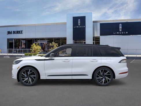 New 2026 Lincoln Aviator Black Label w/ Black Label Special Edition AWD/4WD image 3
