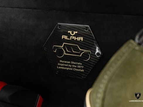 Used 2024 Lamborghini Huracan Sterrato image 54