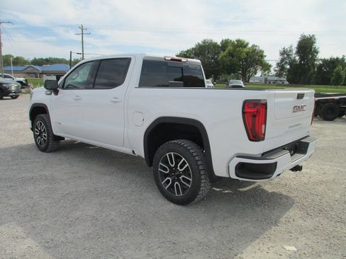 New 2026 GMC Sierra 1500 AT4 w/ AT4 Premium Package image 8