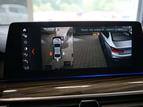 Used 2017 BMW 540i xDrive AWD/4WD image 9