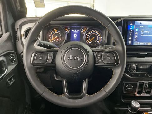 Used 2024 Jeep Wrangler Sport S image 18