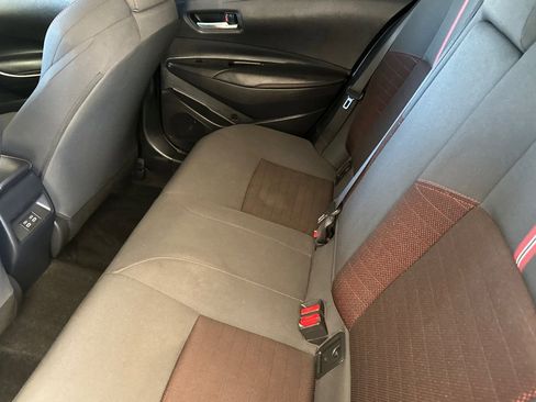 Used 2023 Toyota Corolla SE w/ SE Package image 12