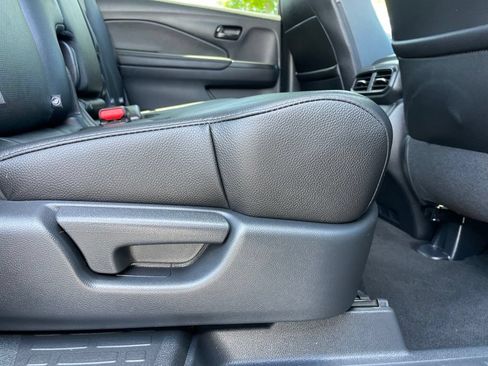 Certified 2024 Honda Passport EX-L image 36