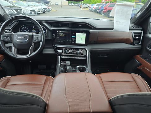 Used 2024 GMC Sierra 1500 Denali Ultimate AWD/4WD image 18