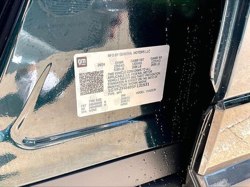 Used 2025 Cadillac XT4 Sport AWD/4WD image 35