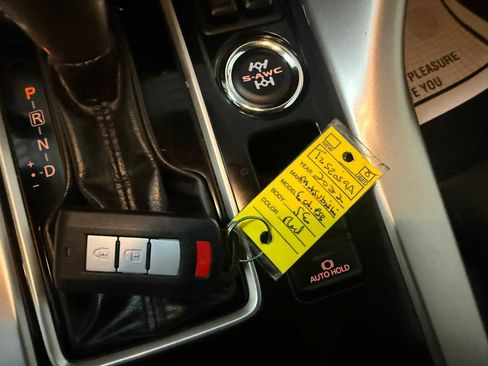 Used 2022 Mitsubishi Eclipse Cross SE image 38