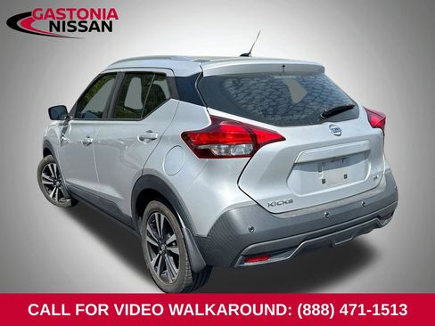 Used 2020 Nissan Kicks SV FWD image 9