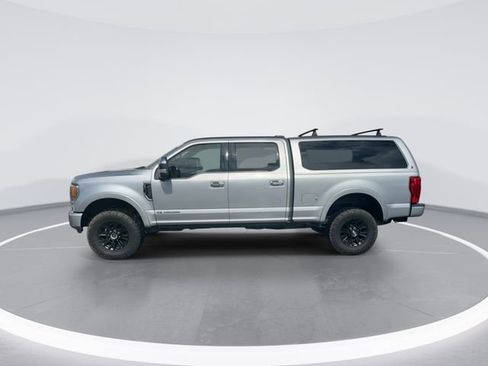 Certified 2022 Ford F250 Platinum w/ Tremor Off-Road Package AWD/4WD image 4