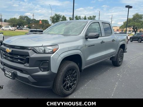 New 2026 Chevrolet Colorado W/T w/ WT Custom Package AWD/4WD image 4