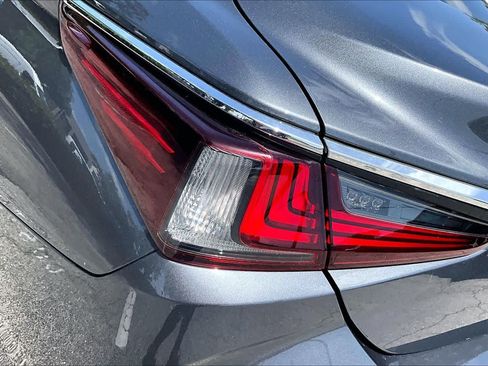 Used 2022 Lexus ES 350 w/ Premium Package FWD image 29