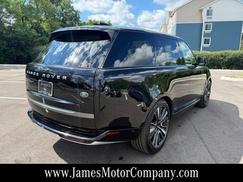 Used 2023 Land Rover Range Rover SE AWD/4WD image 5