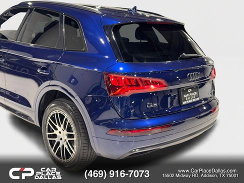 Used 2020 Audi Q5 Premium w/ Titanium Sport Package image 9