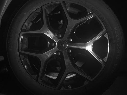 Used 2025 Jeep Compass Limited image 14