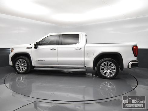 Used 2022 GMC Sierra 1500 Denali w/ Denali Premium Package AWD/4WD image 3