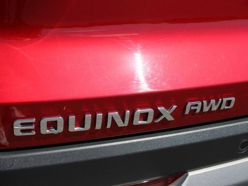 Used 2026 Chevrolet Equinox LT w/ LPO, Floor Liner Package AWD/4WD image 16