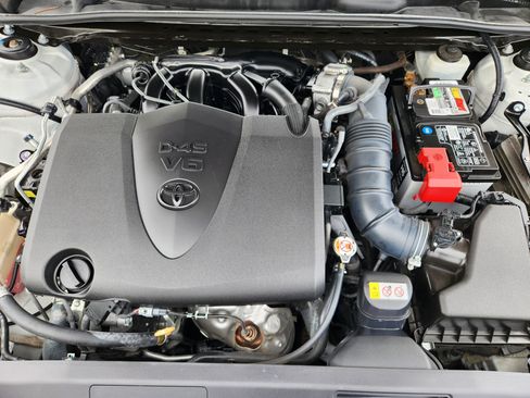 Used 2020 Toyota Avalon XSE image 32