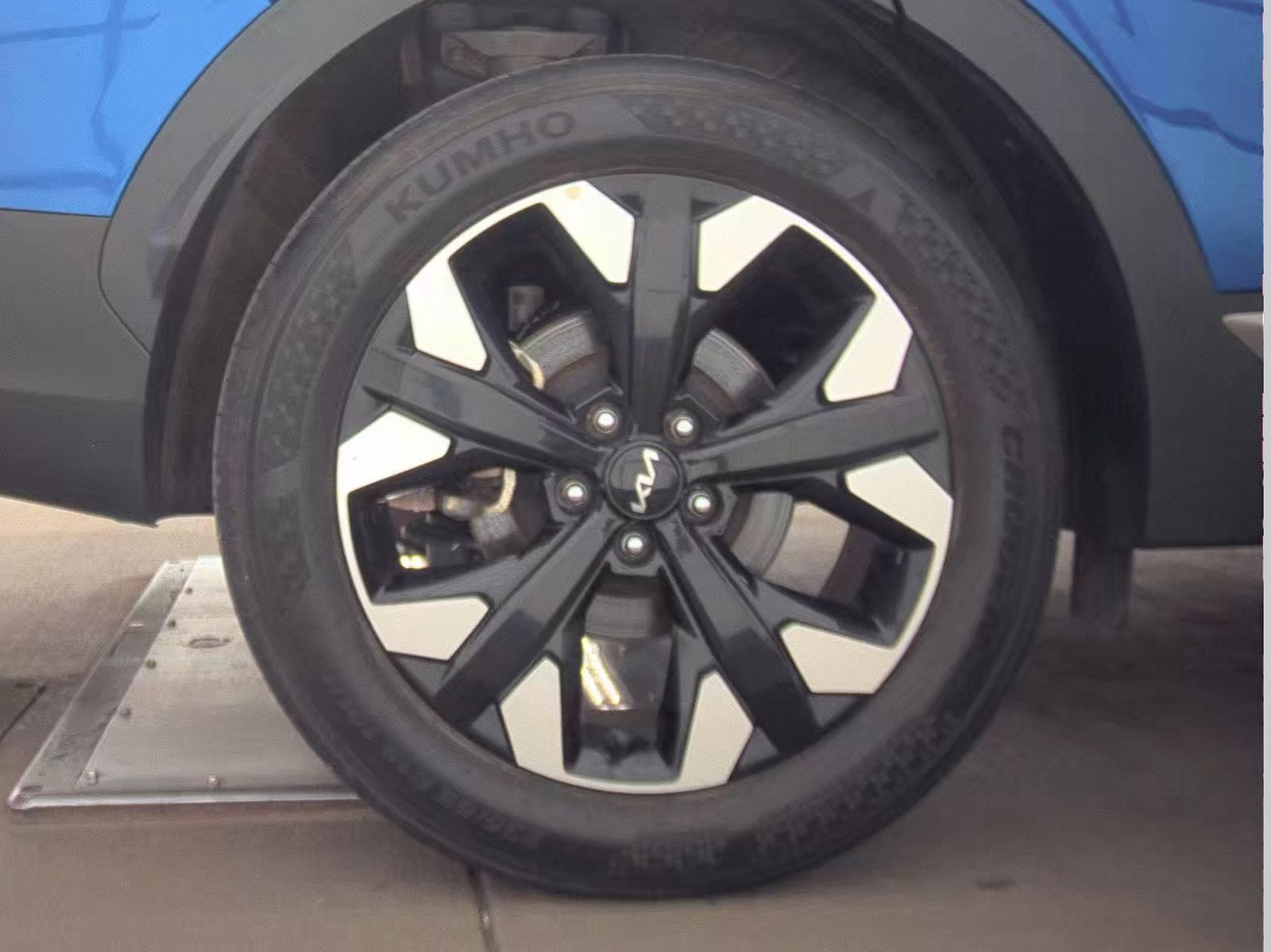 Used 2024 Kia Sportage X-Line w/ X-Line Premium Package AWD/4WD image 16