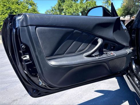 Used 2000 Honda S2000 image 25