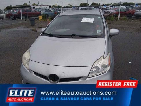 Used 2015 Toyota Prius Two FWD image 24