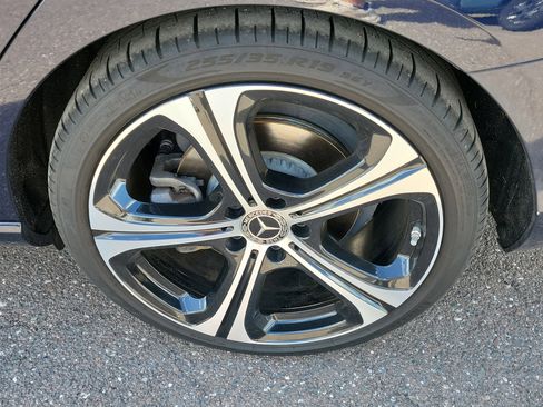 Used 2023 Mercedes-Benz C 300 Sedan w/ Exclusive Trim Package image 5